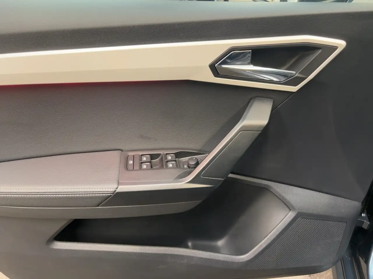 SEAT Arona Arona TGI — photo 17 sur 20