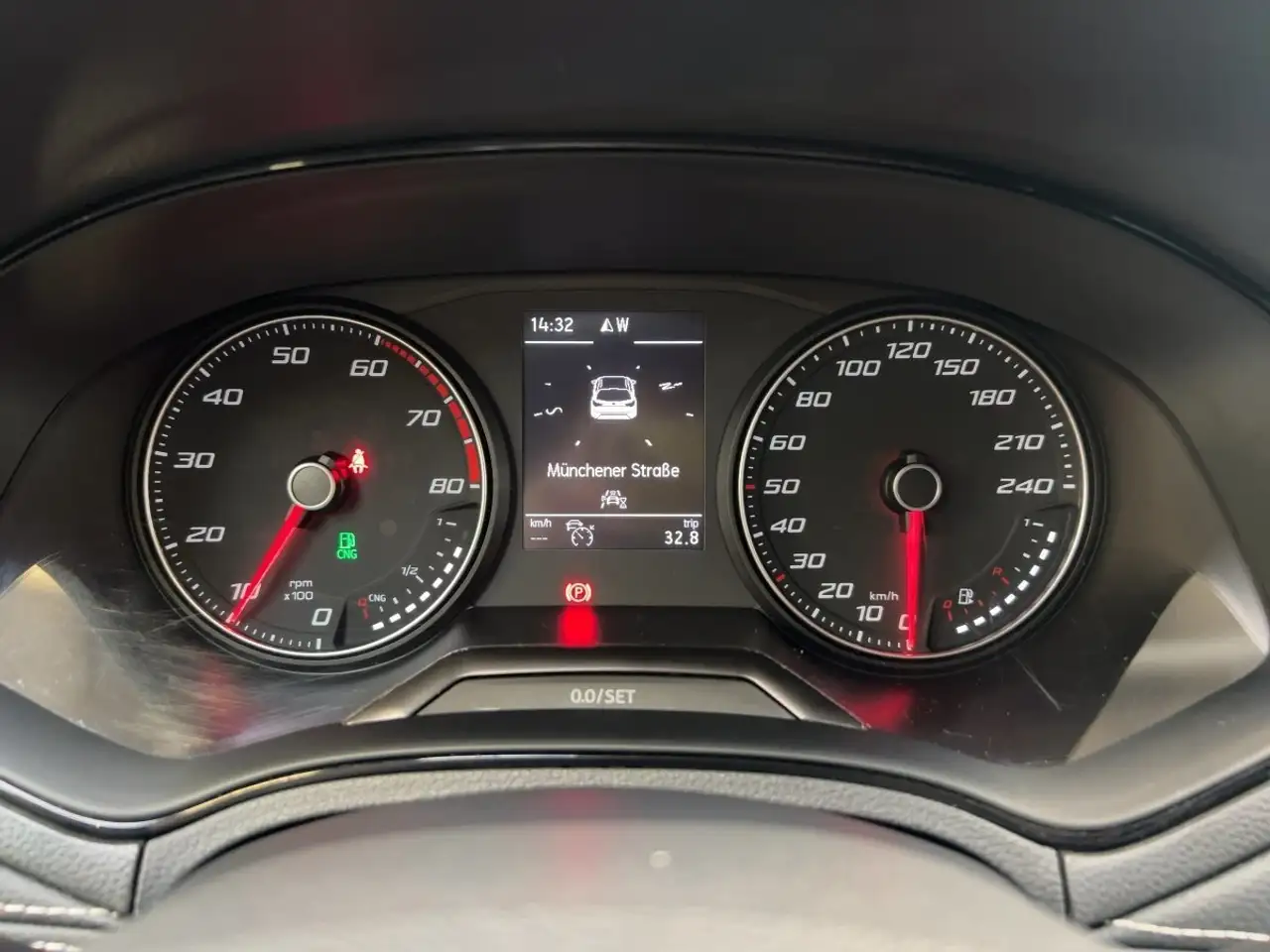 SEAT Arona Arona TGI — photo 13 sur 20
