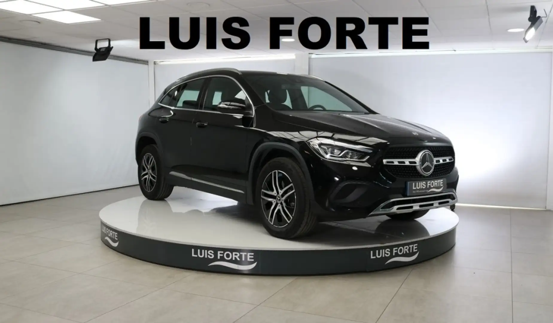 Mercedes-Benz GLA 200 200d 8G-DCT Negro - 1
