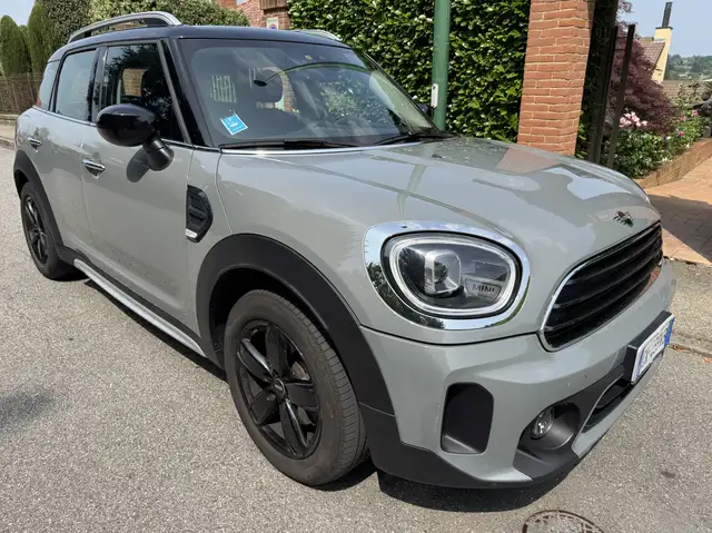 MINI Cooper Countryman 1.5 Essential auto