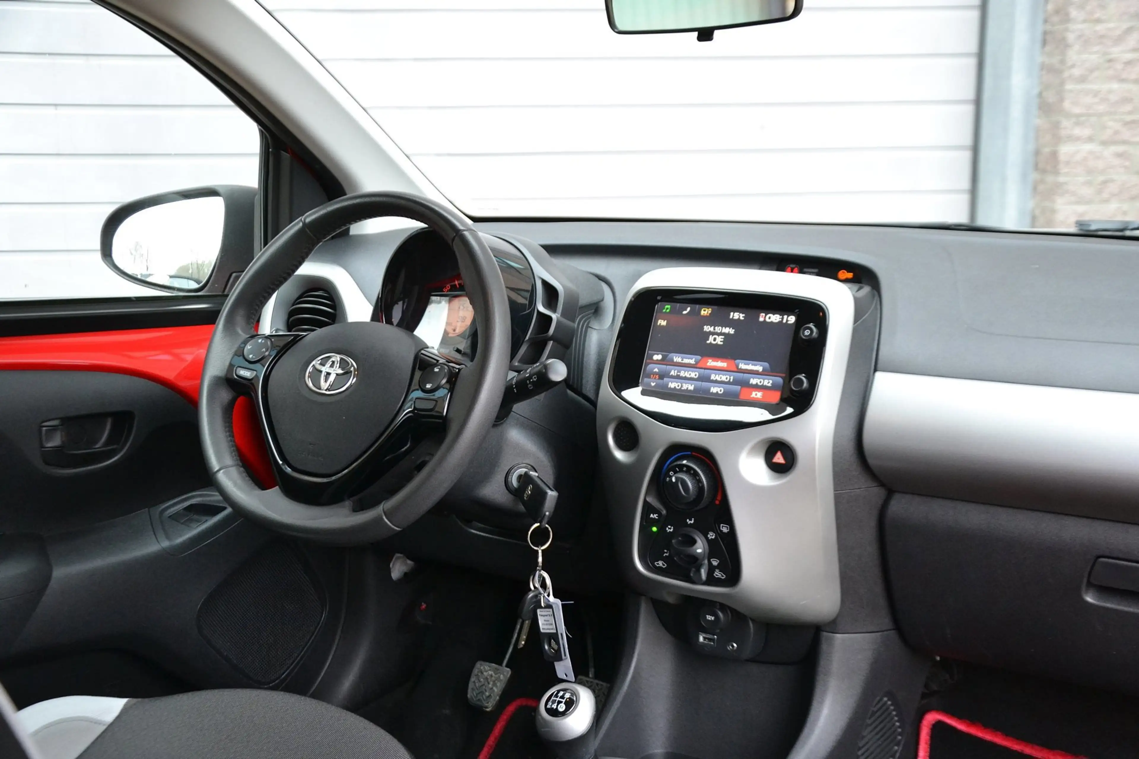 Toyota Aygo 1.0 VVT-i x 5-Deurs 6 Maanden Garantie! | Camera | — photo 9