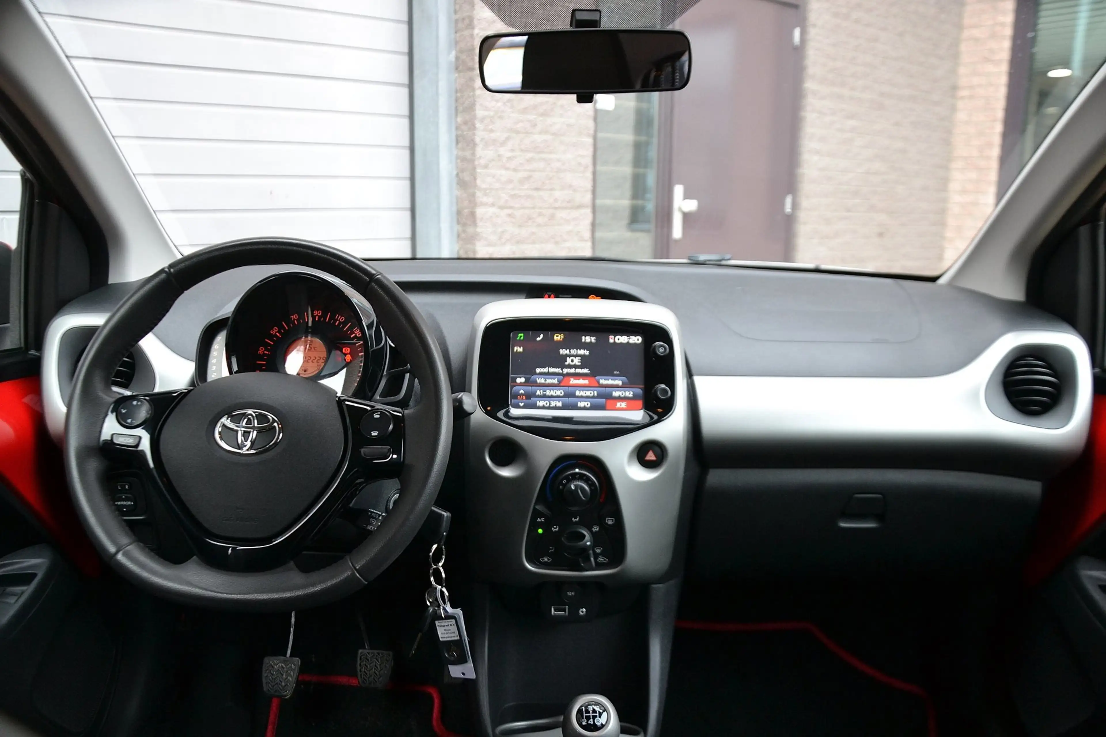 Toyota Aygo 1.0 VVT-i x 5-Deurs 6 Maanden Garantie! | Camera | — photo 7