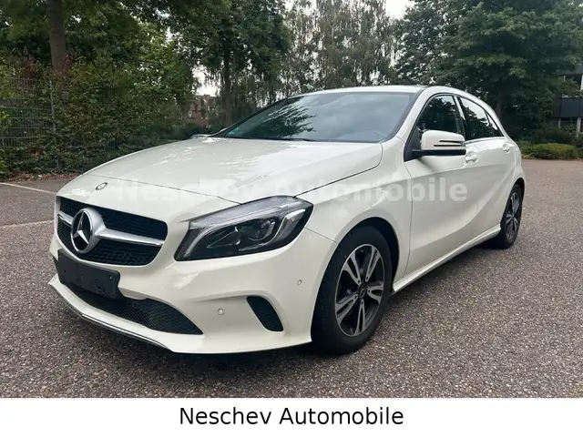 Mercedes-Benz A 200 BlueEff. Urban Leder/Navi/LED/Kam/PTS/1Hd