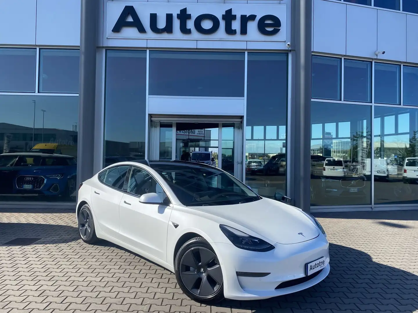 Tesla Model 3 Long Range Dual Motor AWD Bianco - 1
