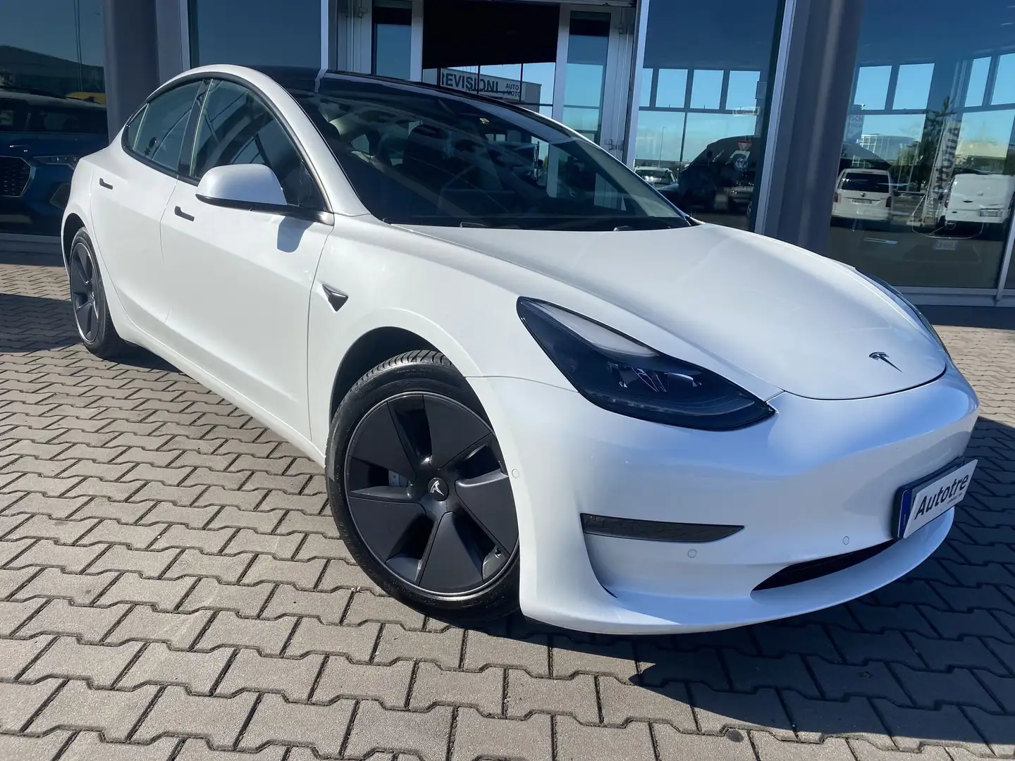 Tesla Model 3 Long Range Dual Motor AWD Bianco - 2