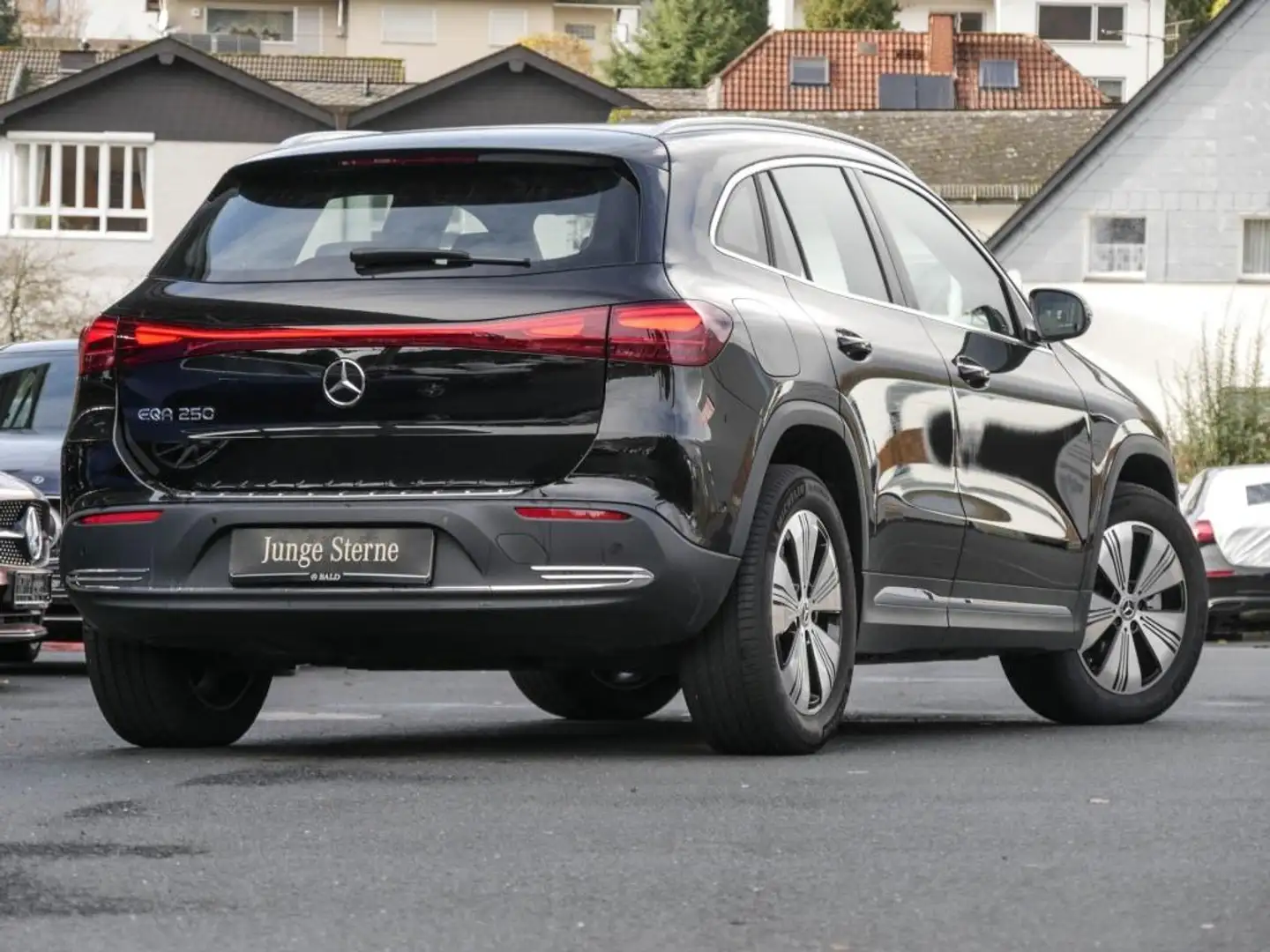 Mercedes-Benz EQA 250 Progressive/LED/Kamera/Ambi/Totw/EasyP Schwarz - 2