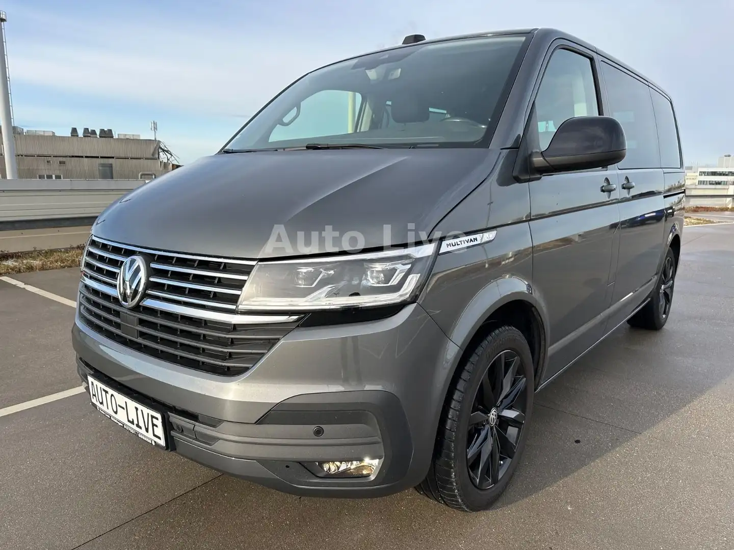 Volkswagen T6 Multivan T6.1 Multivan*4M*DSG*VIRT*NAVI*LED*LEDER*AHK*VOL Grau - 1