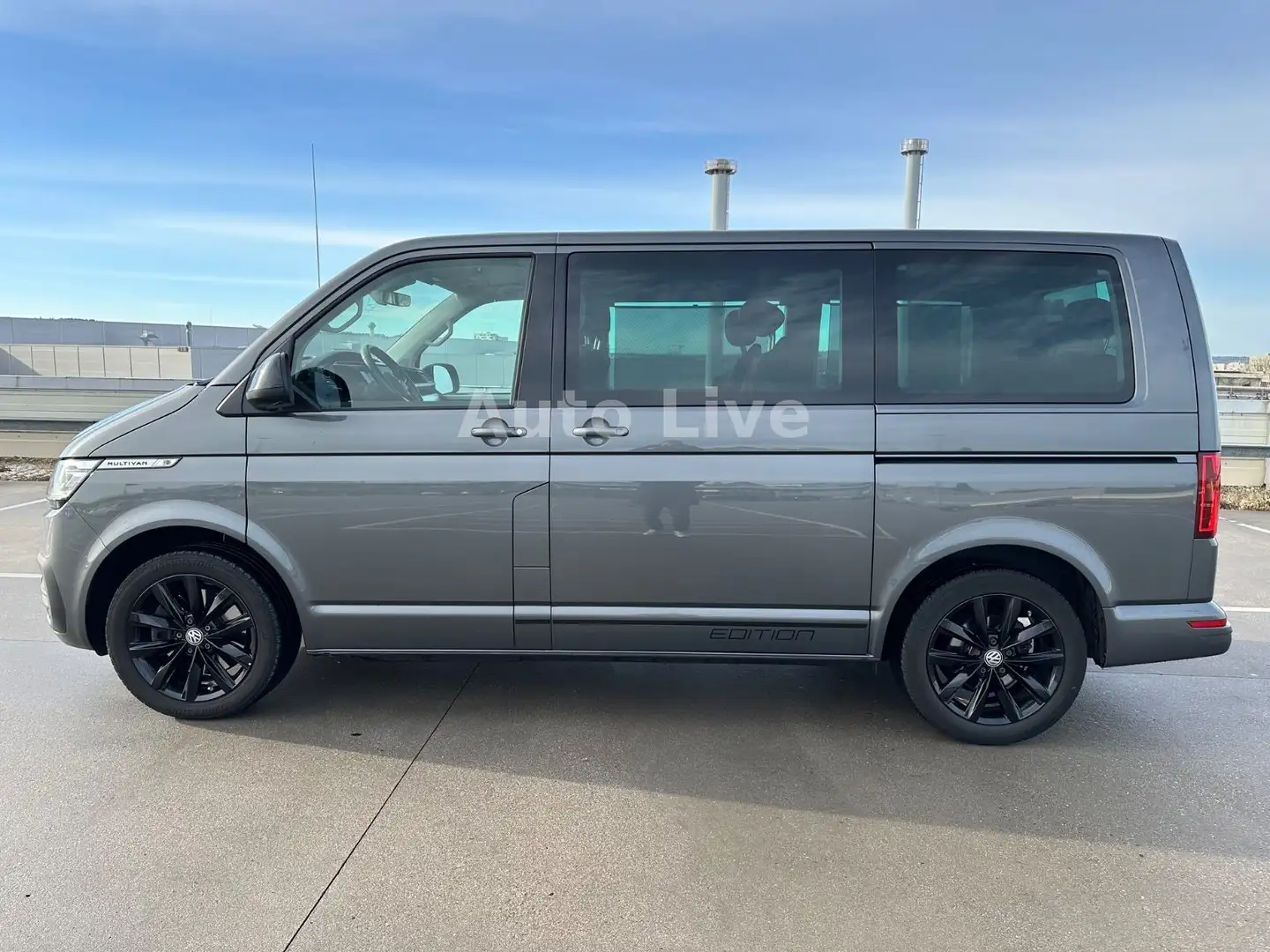 Volkswagen T6 Multivan T6.1 Multivan*4M*DSG*VIRT*NAVI*LED*LEDER*AHK*VOL Grau - 2