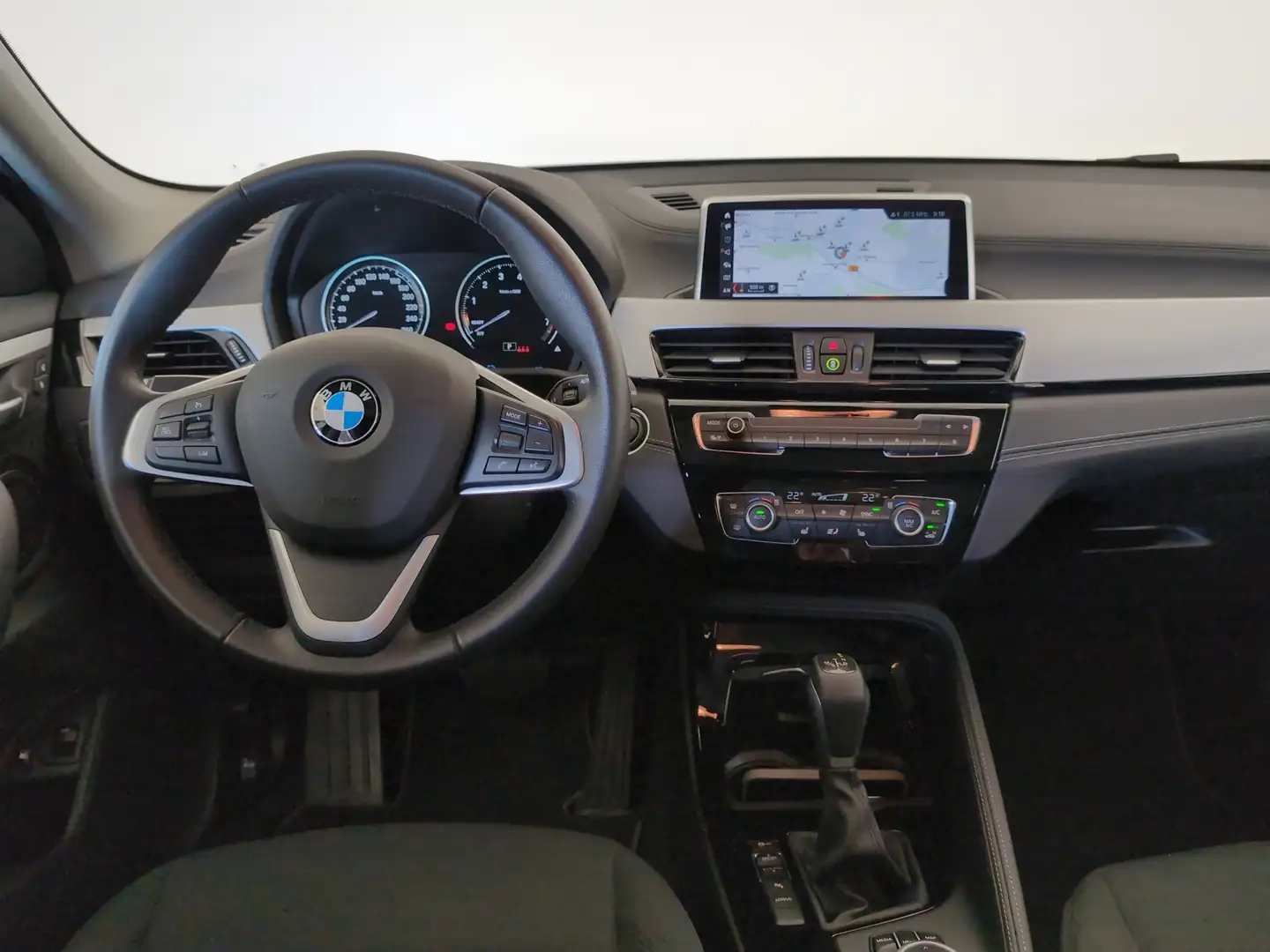 BMW X2 xDrive25e Advantage DAB/PDC/Tempomat DAB/PDC/Tempo Negro - 2