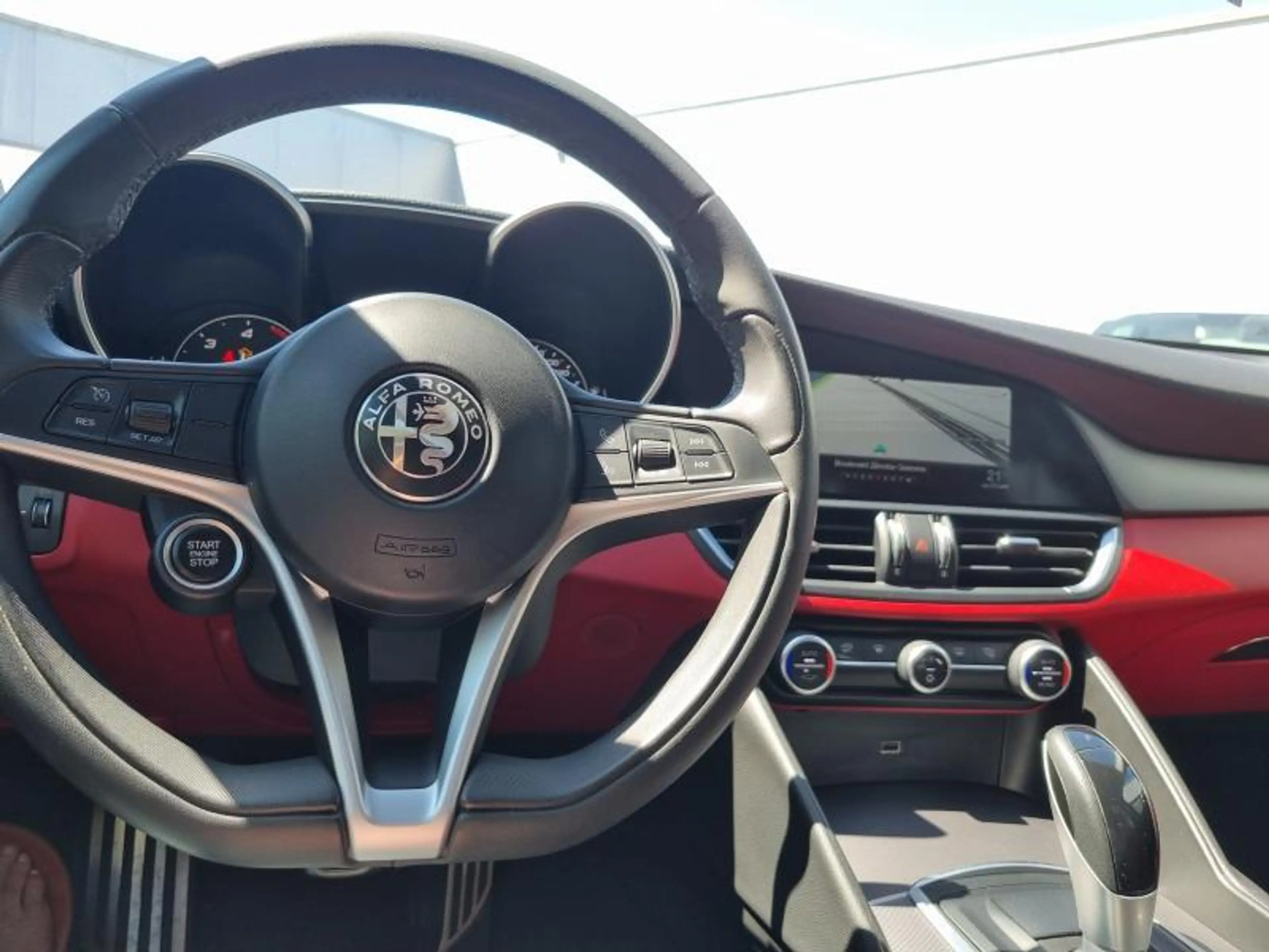 Alfa Romeo Giulia Super — photo 12