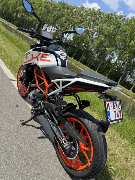 KTM 390 DUKE - foto 3