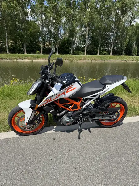 KTM 390 DUKE