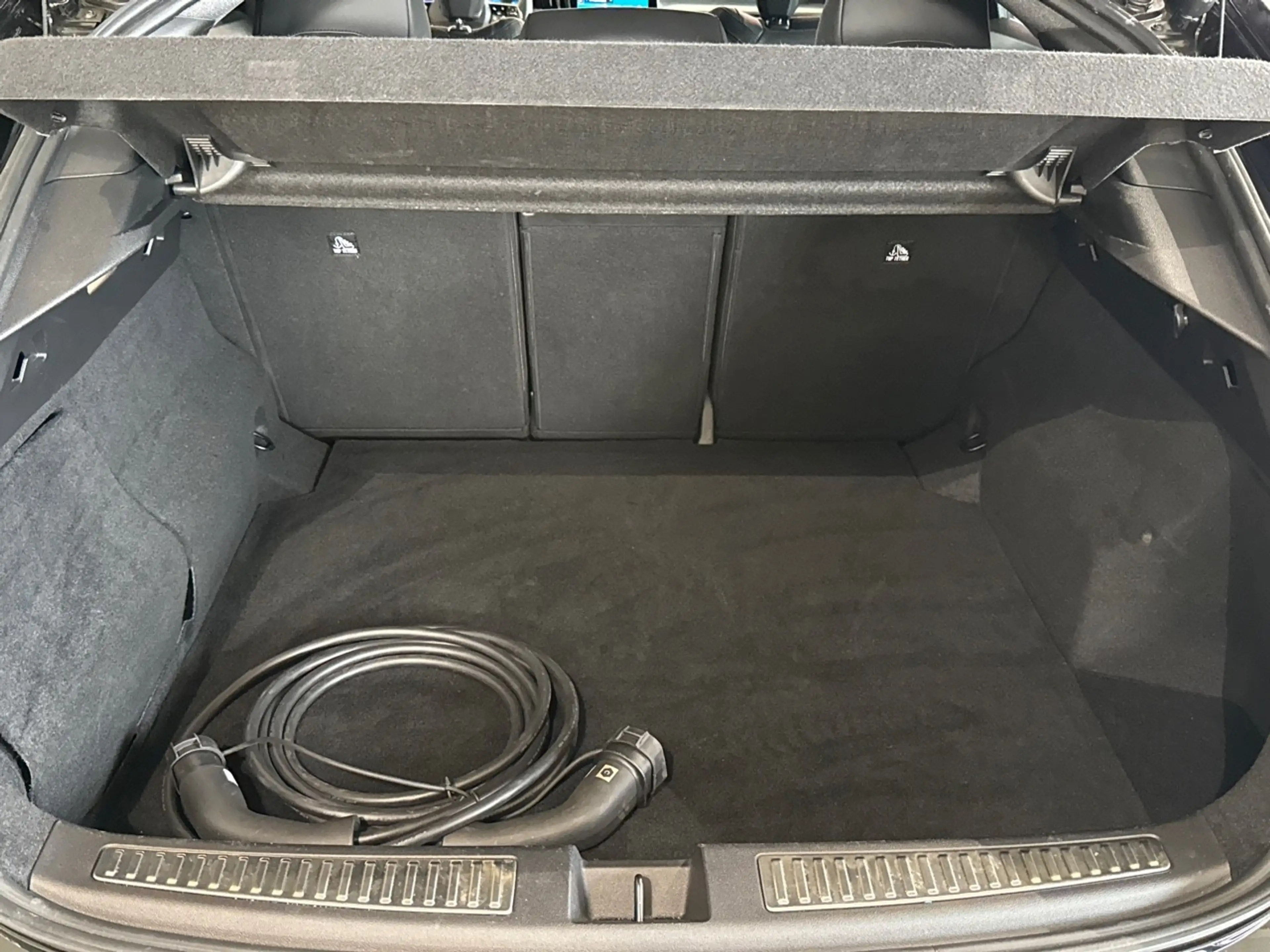 Renault Rafale 1.2 E-Tech 4x4 plug-in hybrid 300 atelier Alpine 2 — photo 15