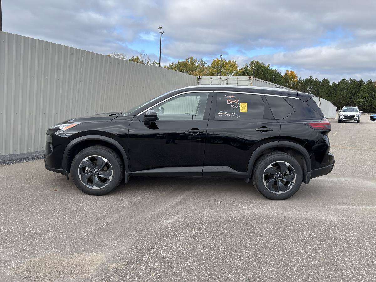 2026 Nissan Rogue SV AWD | No Accidents | Heated Steering