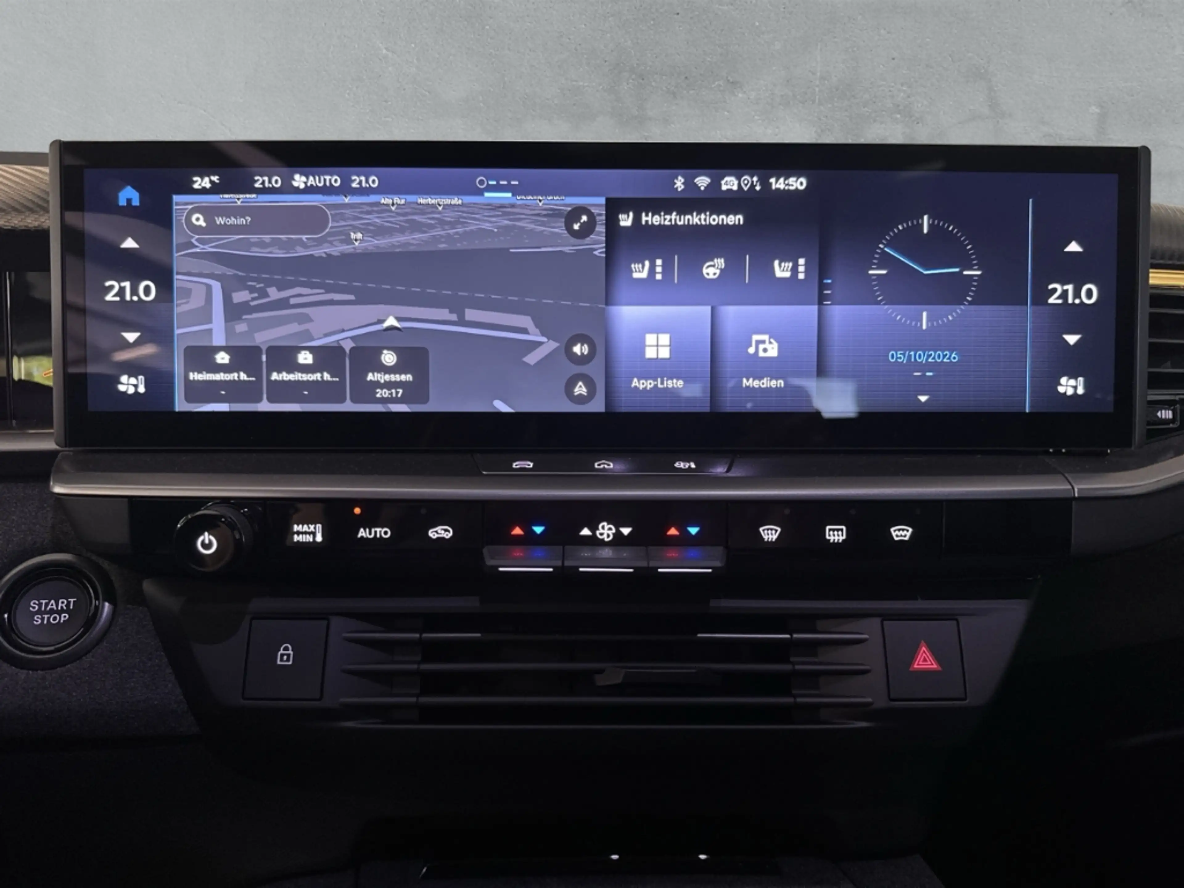 Opel Grandland 1.2 Navi PANO ACC AHK 360°Head-up 19'' — photo 13