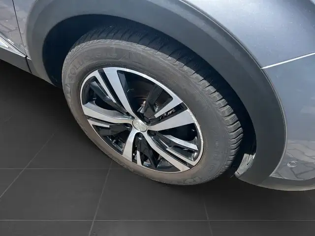 Peugeot 3008 view 7