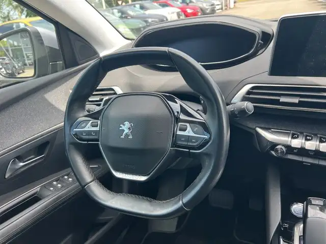 Peugeot 3008 view 13