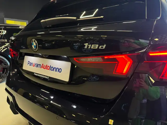 BMW 1 Series view 10