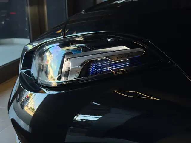 BMW 1 Series view 9