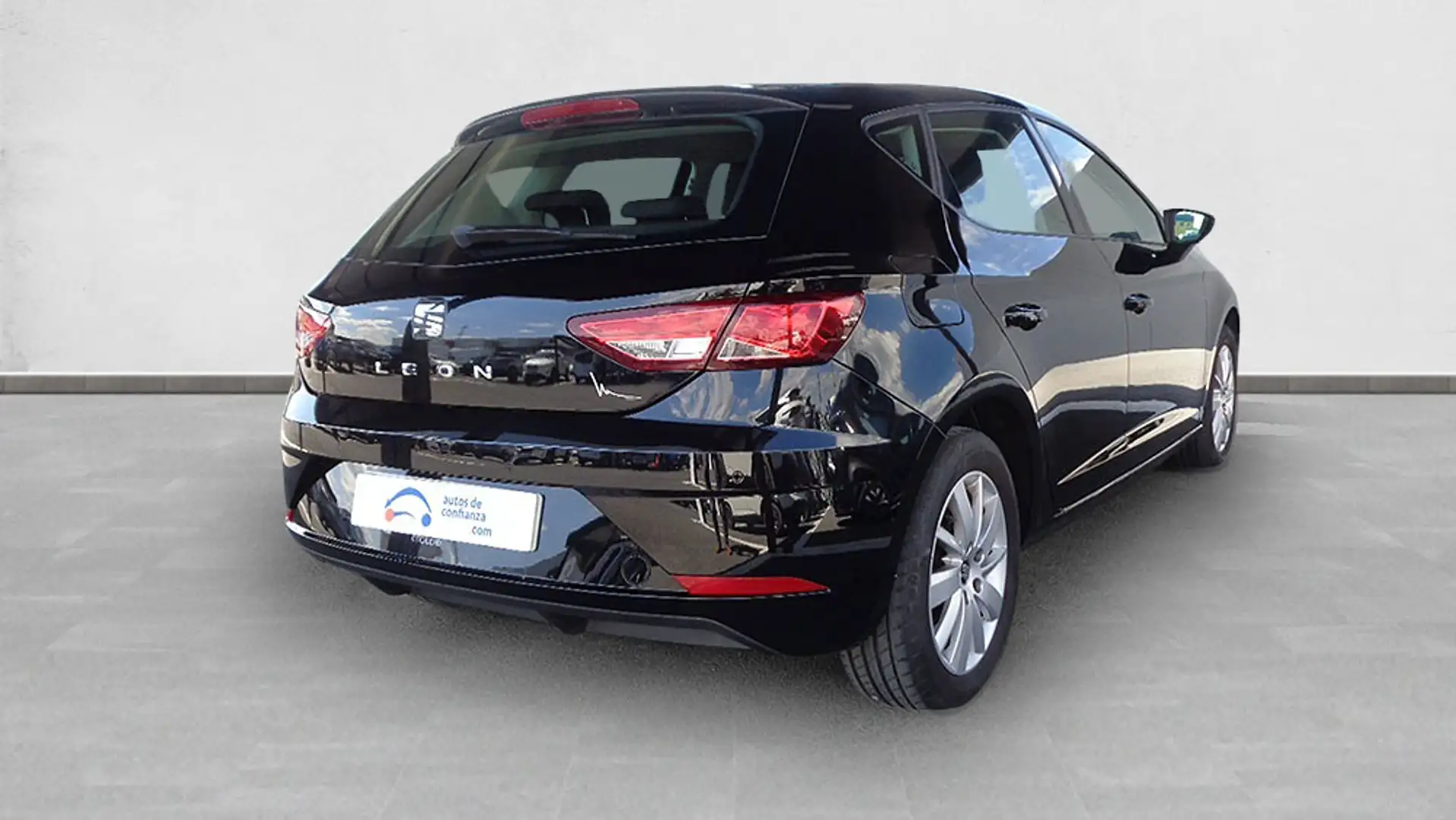 SEAT Leon 1.6 TDI REFERENCE EDITION - 2