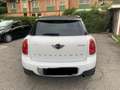 MINI Cooper D Countryman Mini Countryman 2.0 Cooper D auto White - thumbnail 2