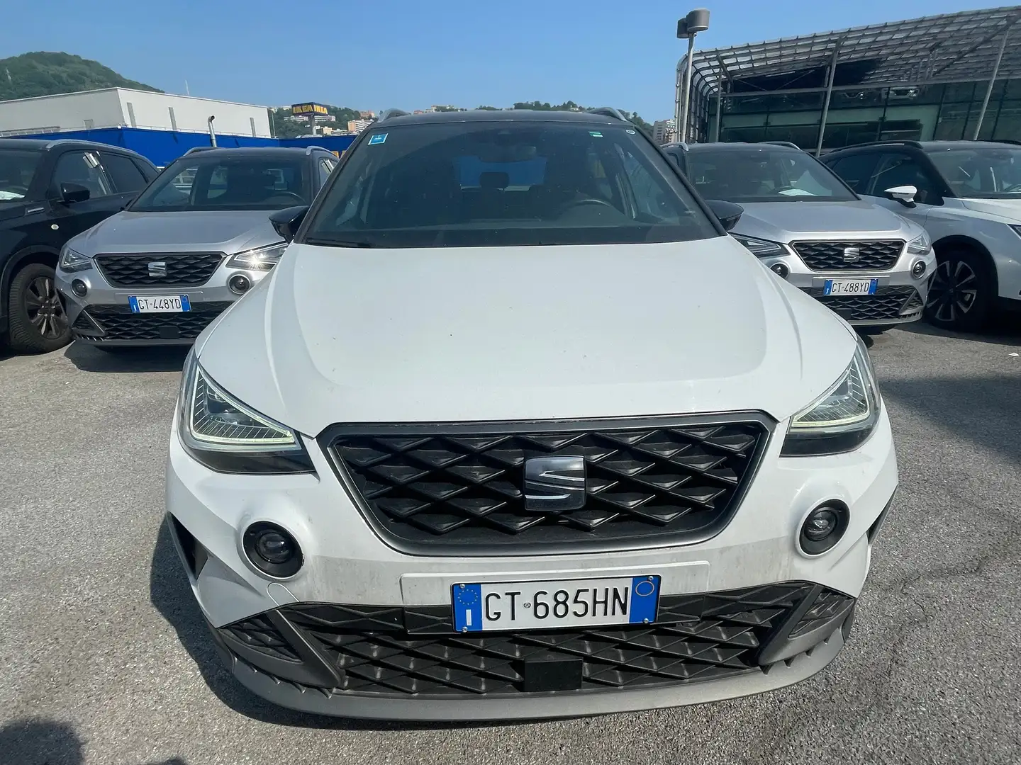 SEAT Arona 1.0 ecotsi FR 95cv Aziendale Bianco - 2