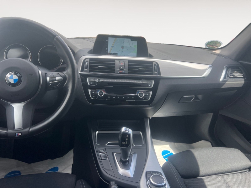 BMW 118 i Sport Line*Automatik*LMF*PDC*SHZ*MFL*NAV* — photo 12