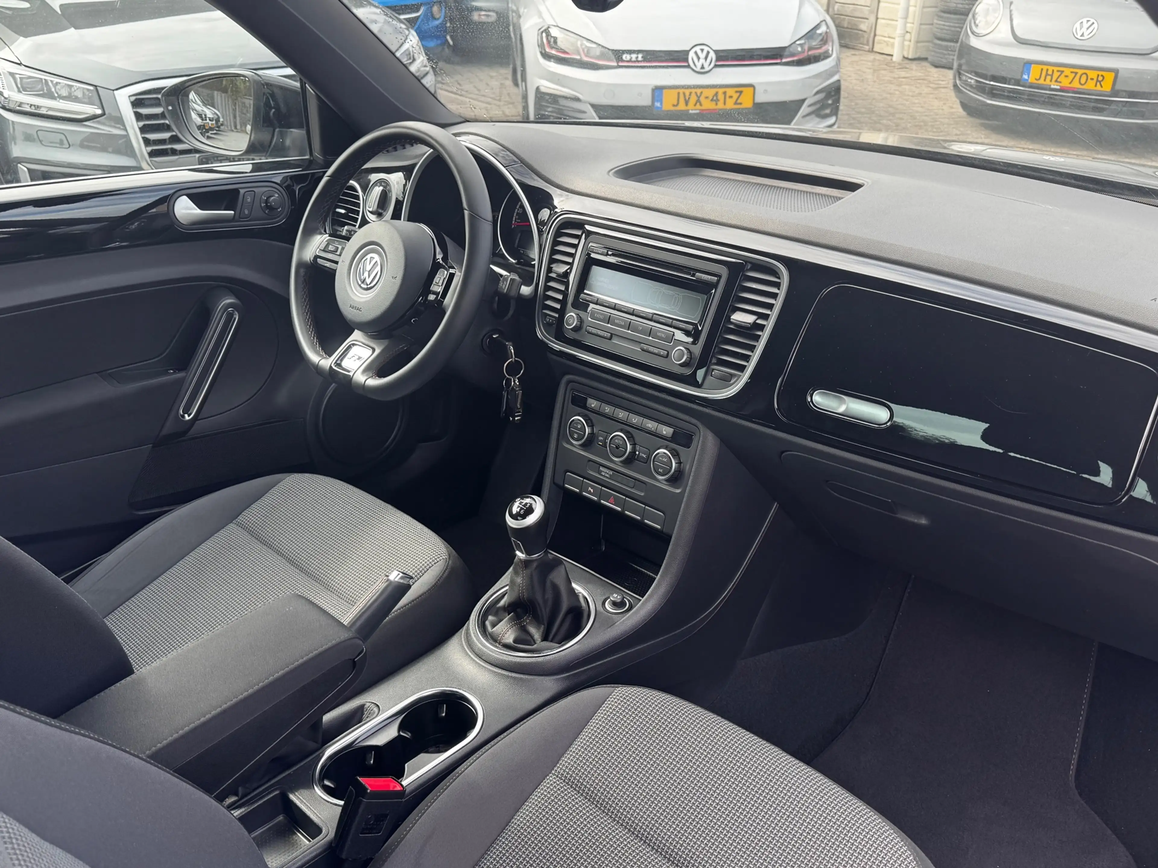 Volkswagen Beetle 1.2 TSI R-line Retro Cruise Clima 105 PK — photo 10