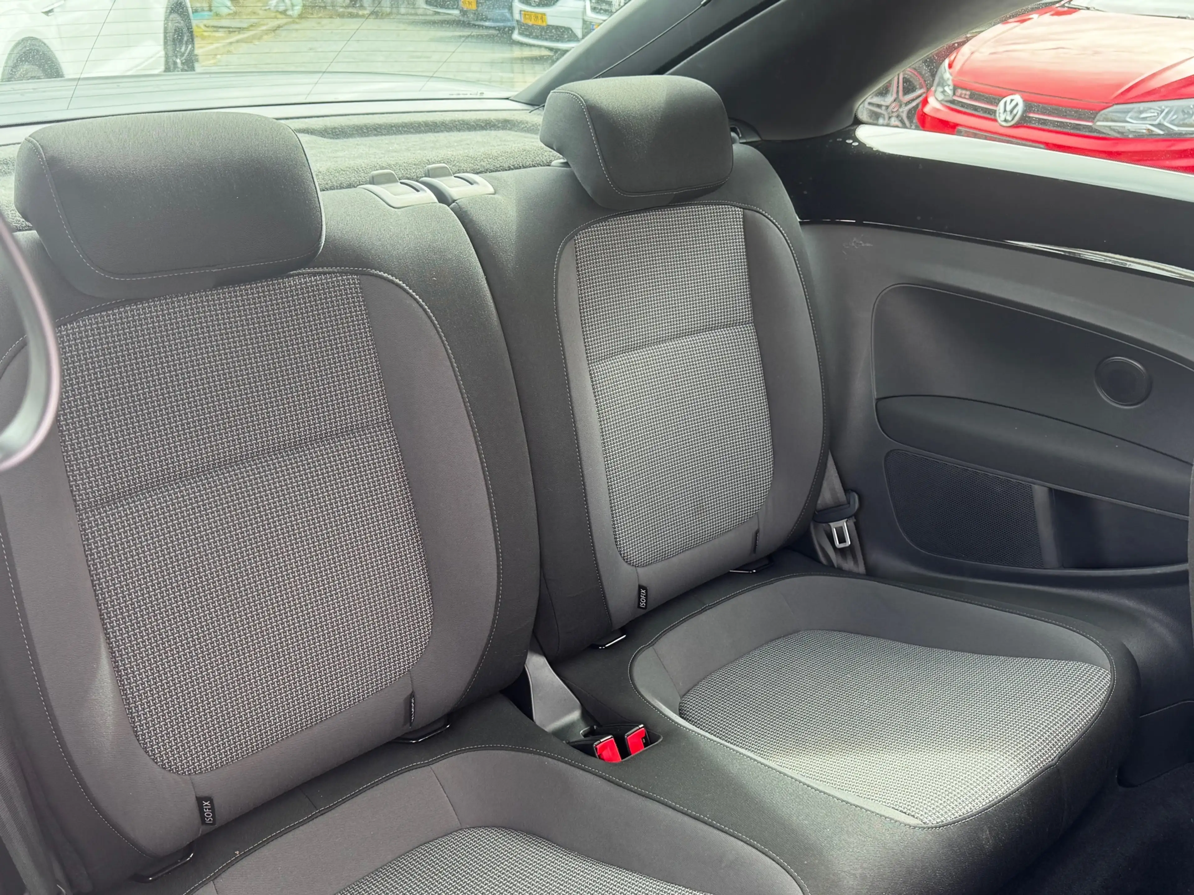 Volkswagen Beetle 1.2 TSI R-line Retro Cruise Clima 105 PK — photo 11