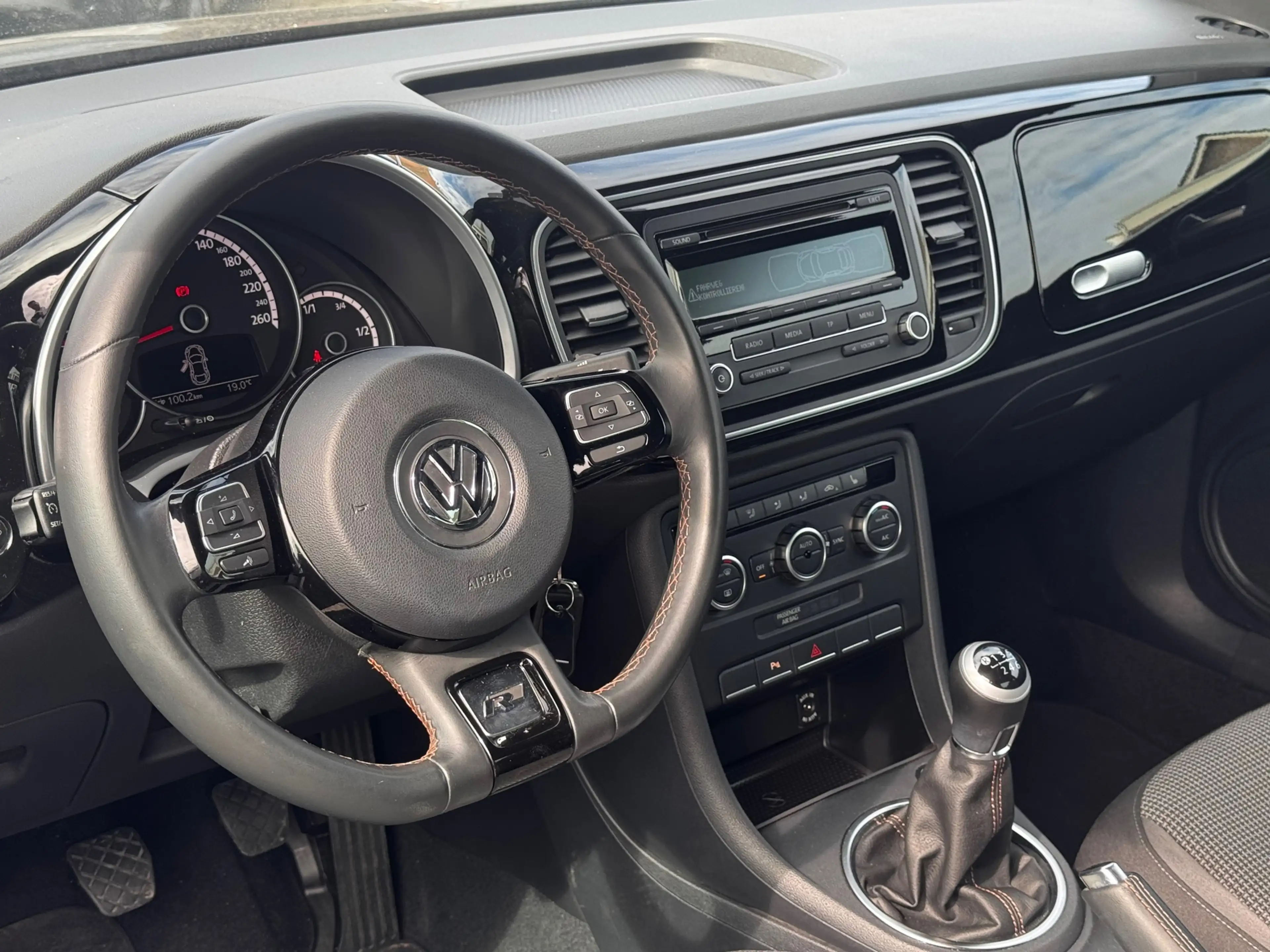 Volkswagen Beetle 1.2 TSI R-line Retro Cruise Clima 105 PK — photo 13