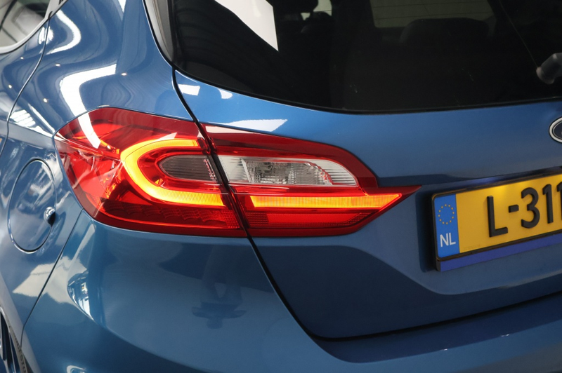 Ford Fiesta 1.5 EcoB. ST-3 200pk | Panoramadak | B&O | LSD | W — photo 14