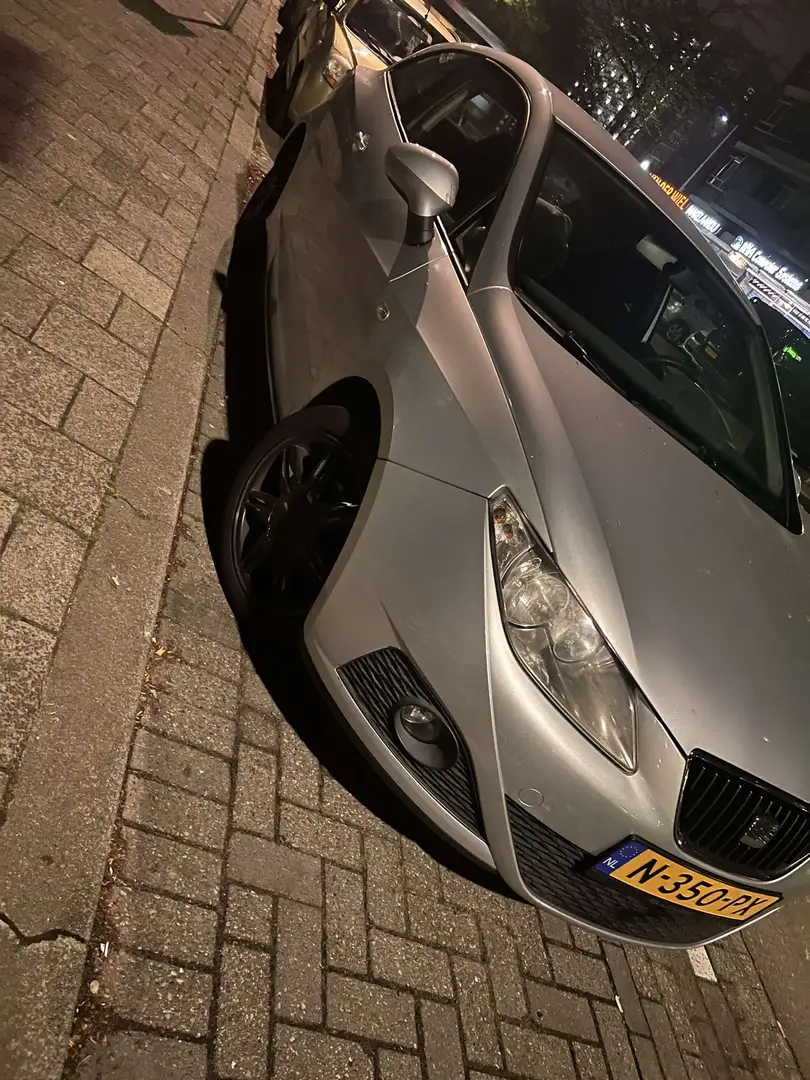 SEAT Ibiza 1.4 Reference Grigio - 1