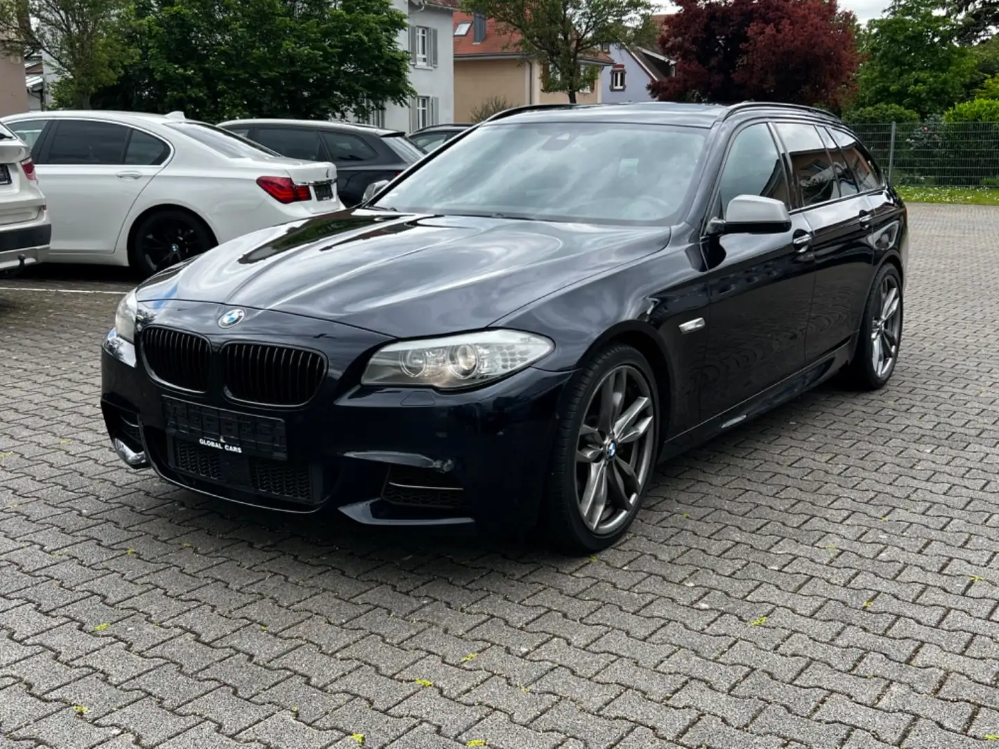 BMW 550 Baureihe 5 Touring M550d xDrive Schwarz - 1