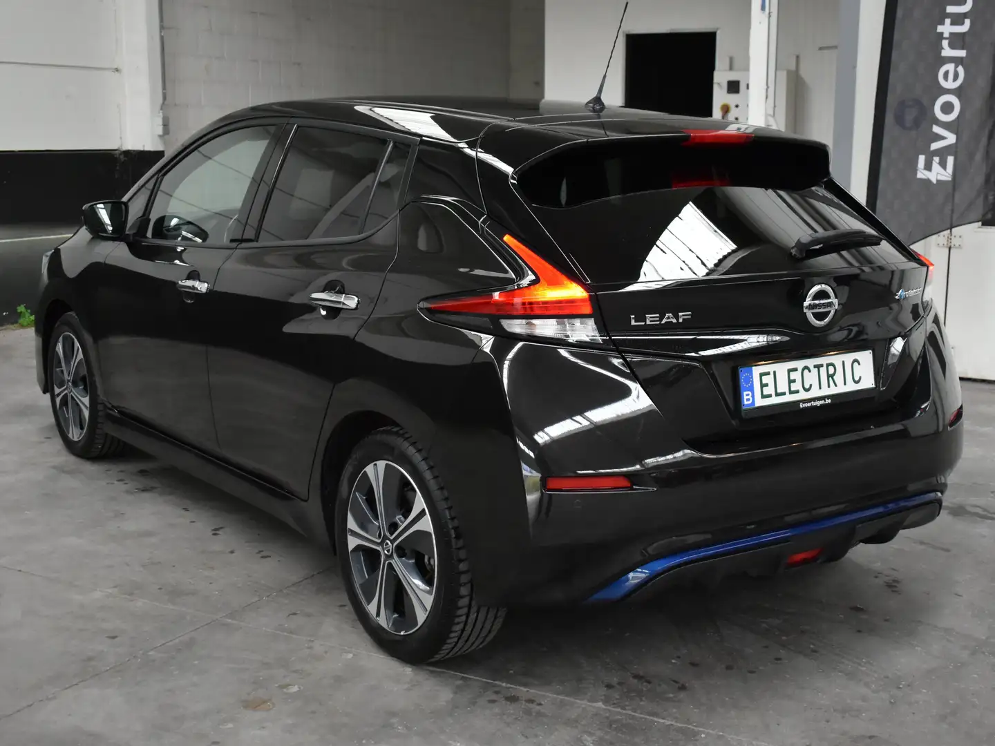 Nissan Leaf 40kWh  in TOPSTAAT Zwart - 2