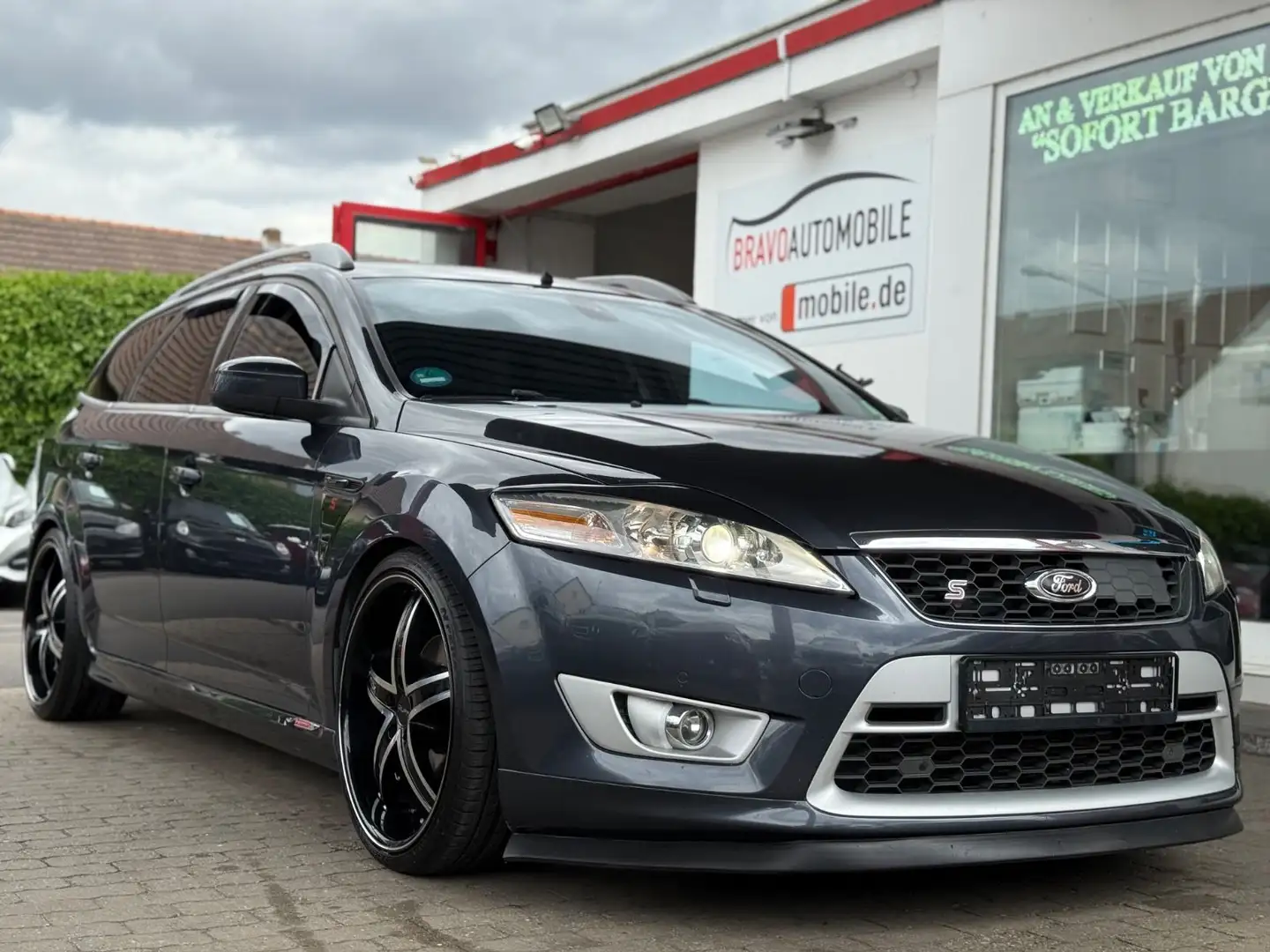 Ford Mondeo Turnier Titanium S Aut. NAVI/LEDER/XENON Gris - 1