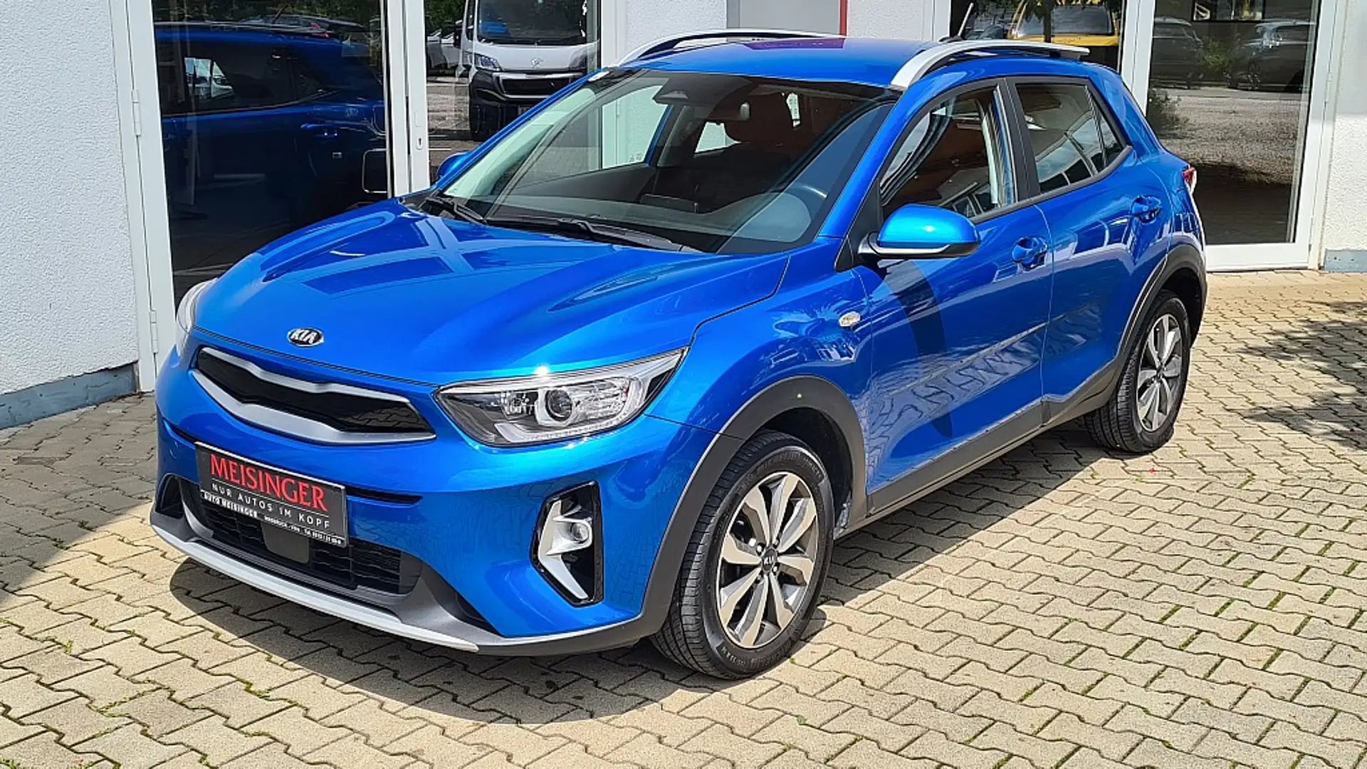 Kia Stonic 1,25 MPI ISG Silber Blau - 1