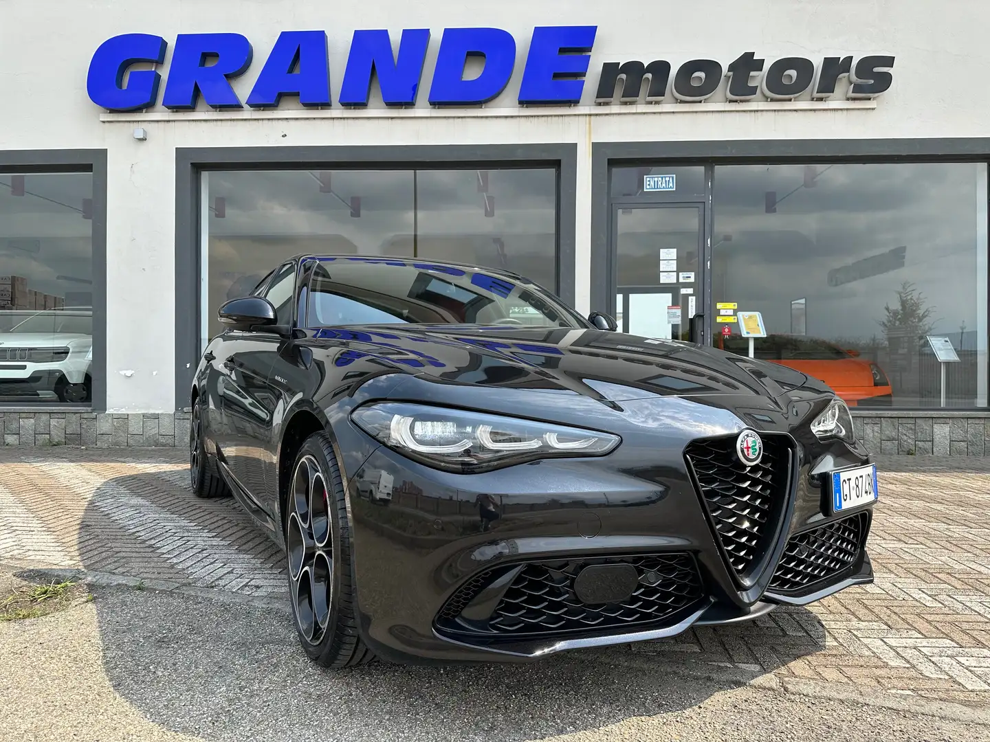 Alfa Romeo Giulia Giulia 2023 2.0 t Veloce Q4 280cv auto Zwart - 1