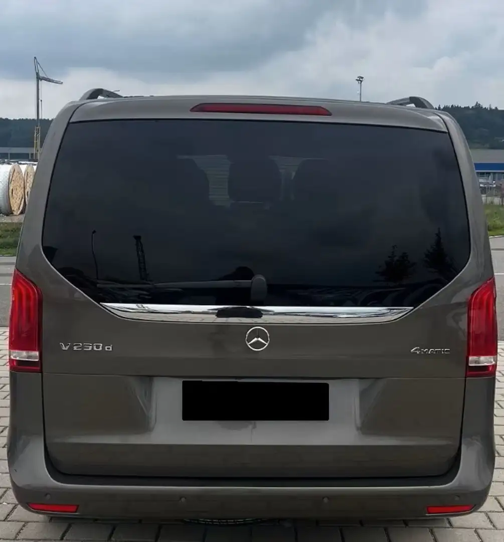 Mercedes-Benz V 250 Classe V Long 250 d 4Matic 7G-TRONIC PLUS Exclusive Grau - 1