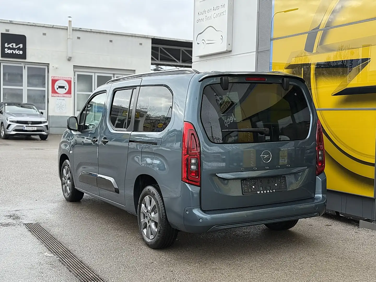 Opel Combo Elektro XL 50 kWh GS Grün - 2