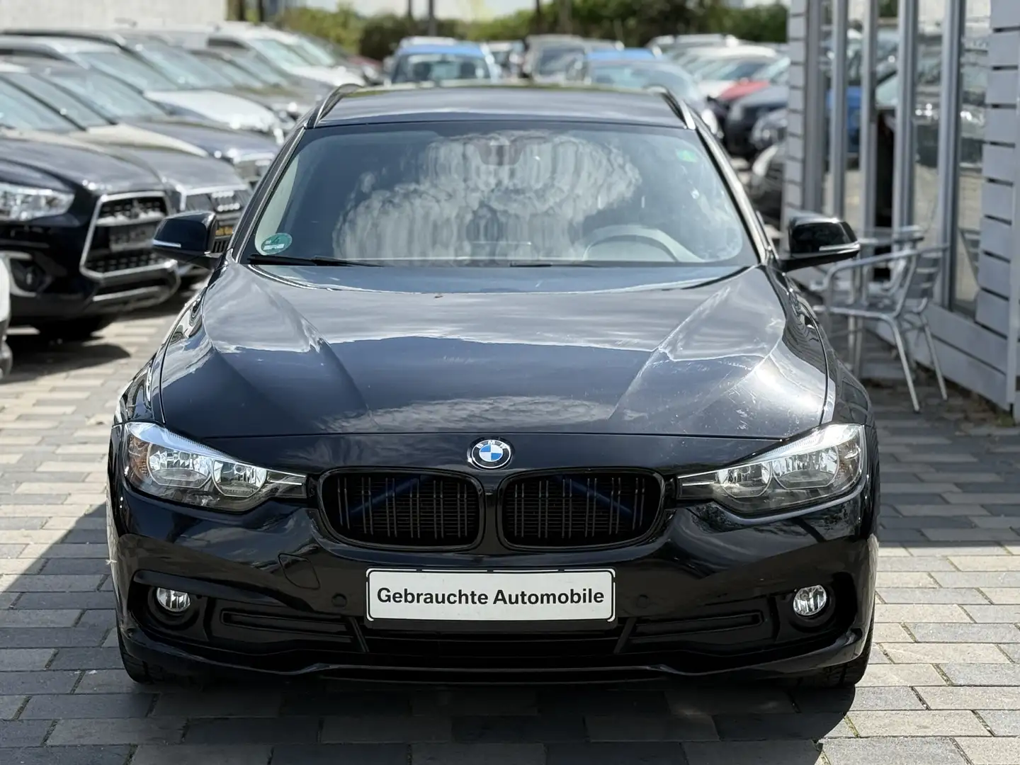 BMW 318 318d Advantage Sportpaket Navi Noir - 1