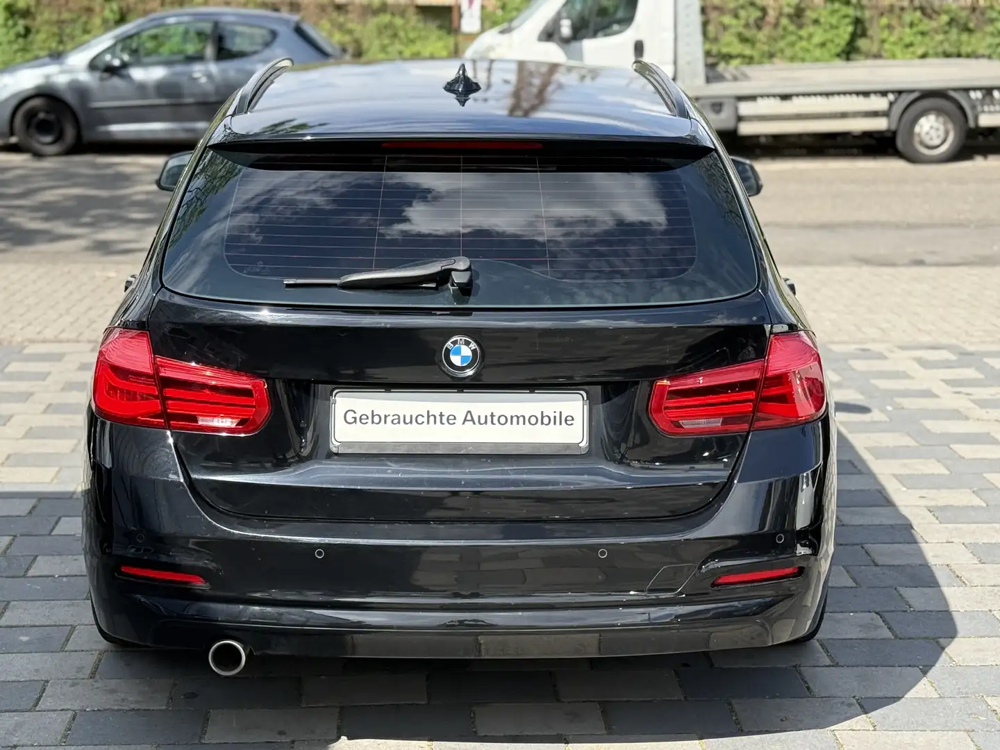 BMW 318 318d Advantage Sportpaket Navi Noir - 2