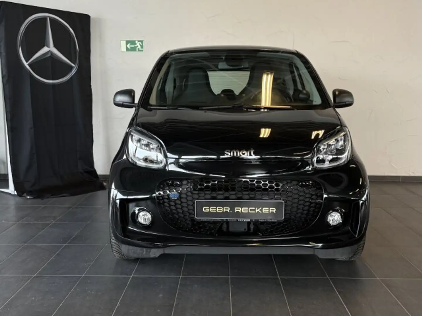 smart forTwo smart EQ fortwo LED Smartphone Intergr. Kamera Schwarz - 2