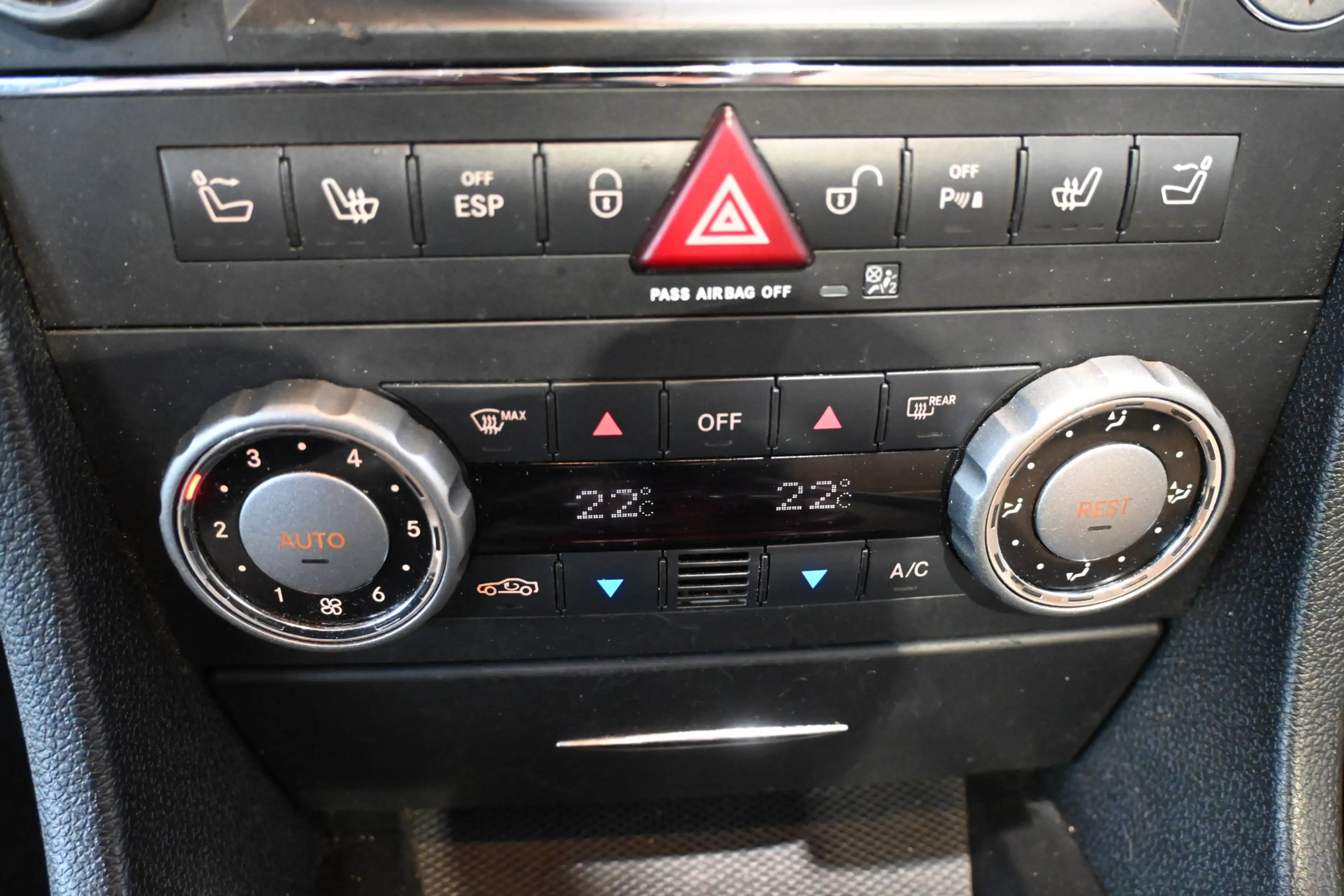Mercedes-Benz SLK 200 K. Clima Cruise Leder Xenon PDC Navigatie Stoelver — photo 10