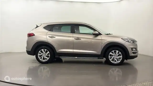 Hyundai Tucson view 4