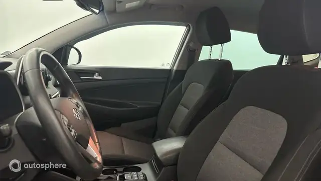 Hyundai Tucson view 12