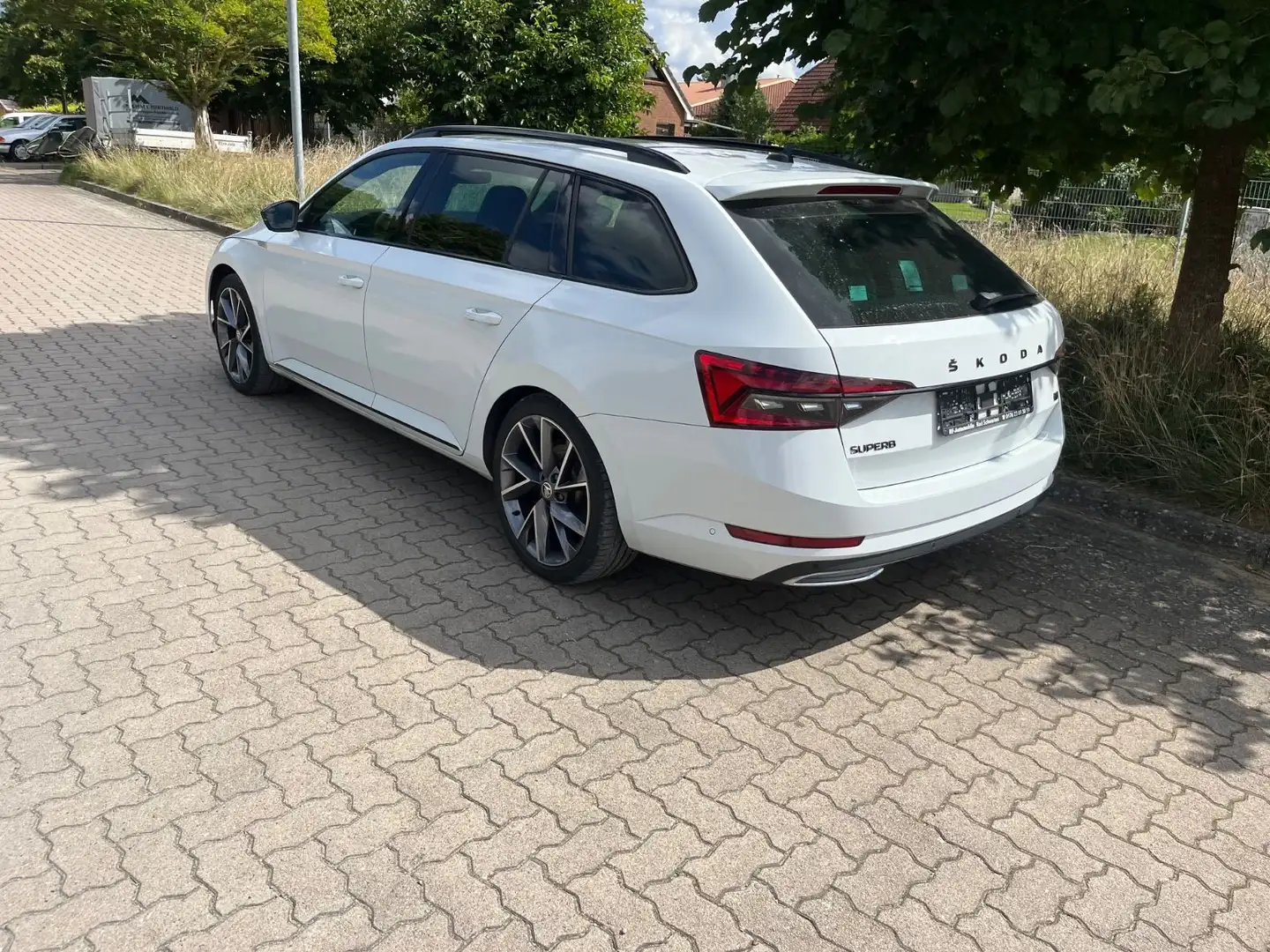 Skoda Superb Combi Sportline iV 1.Hand 92TKM Pano Blanc - 2