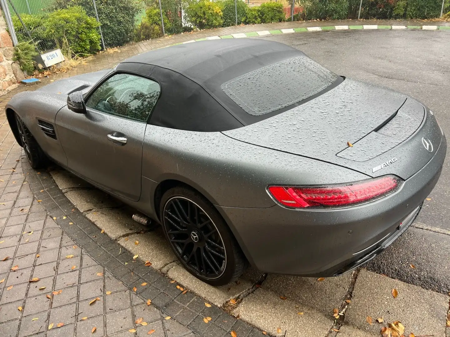 Mercedes-Benz AMG GT Roadster 476 Gris - 2