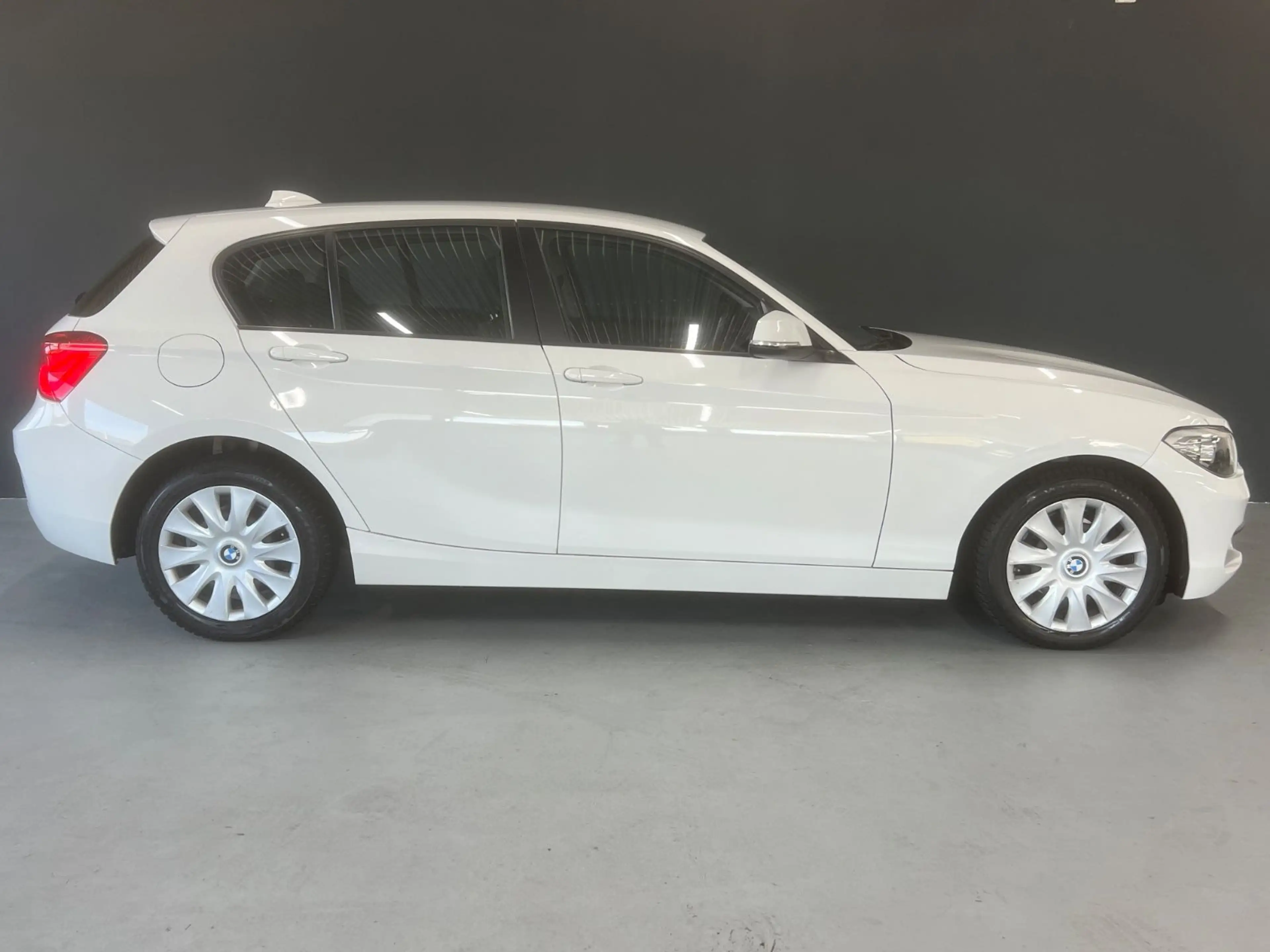 BMW 118 i Automatik SHZ PDC LED *1.Hand - Unfallfrei* — photo 4