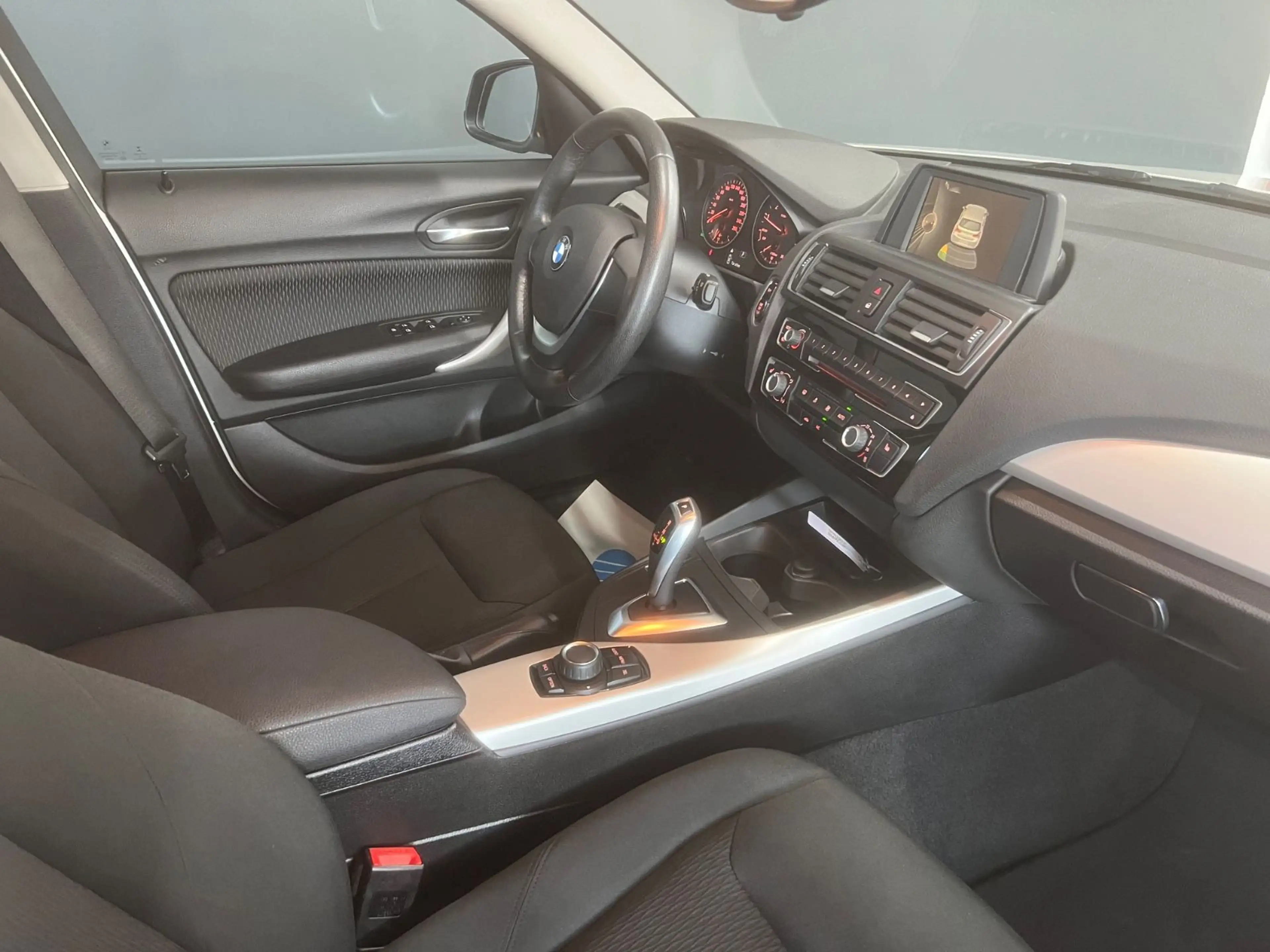 BMW 118 i Automatik SHZ PDC LED *1.Hand - Unfallfrei* — photo 14