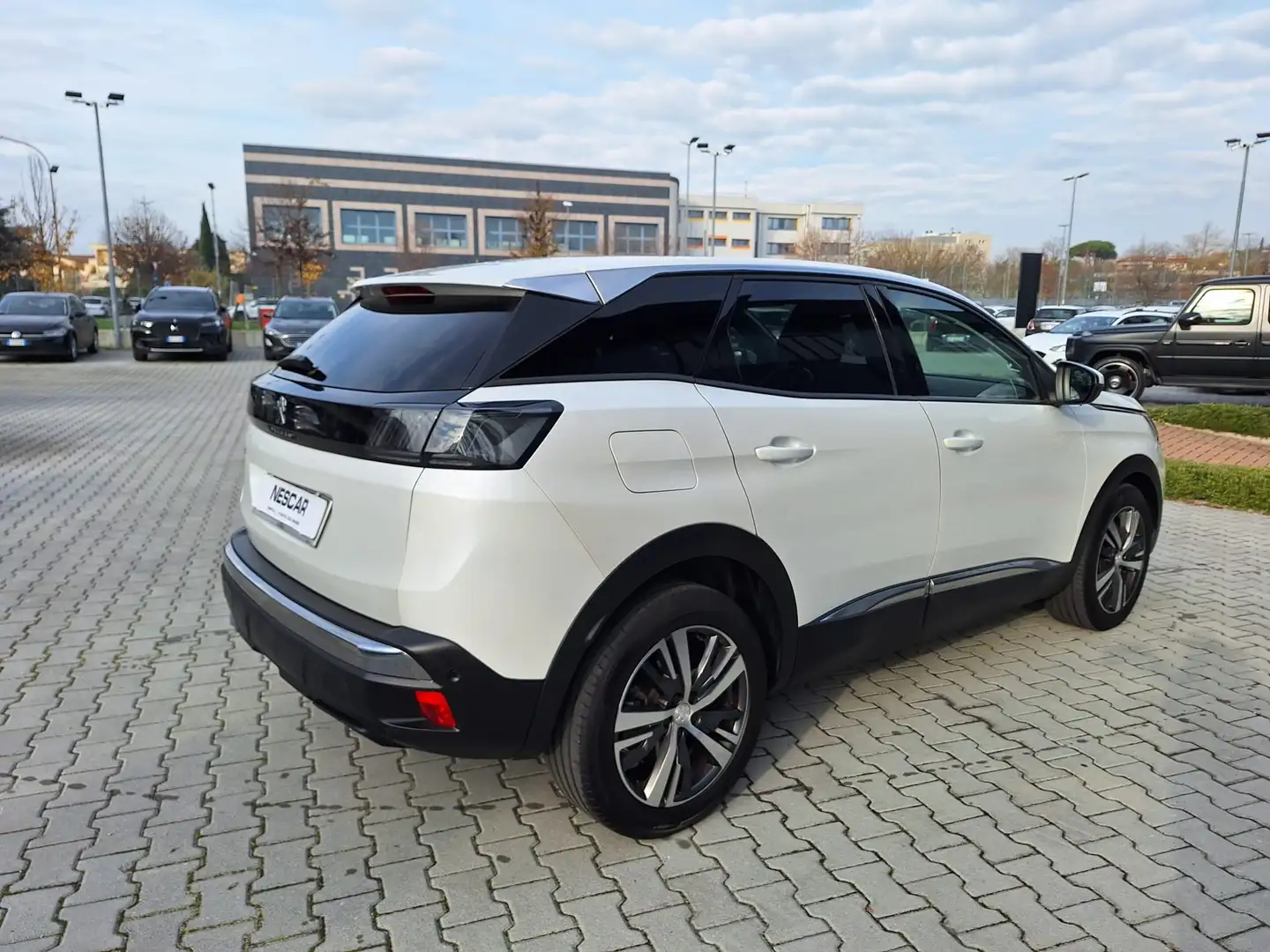 Peugeot 3008 3008 1.5 bluehdi Allure Pack IVA ESPOSTA Bianco - 2